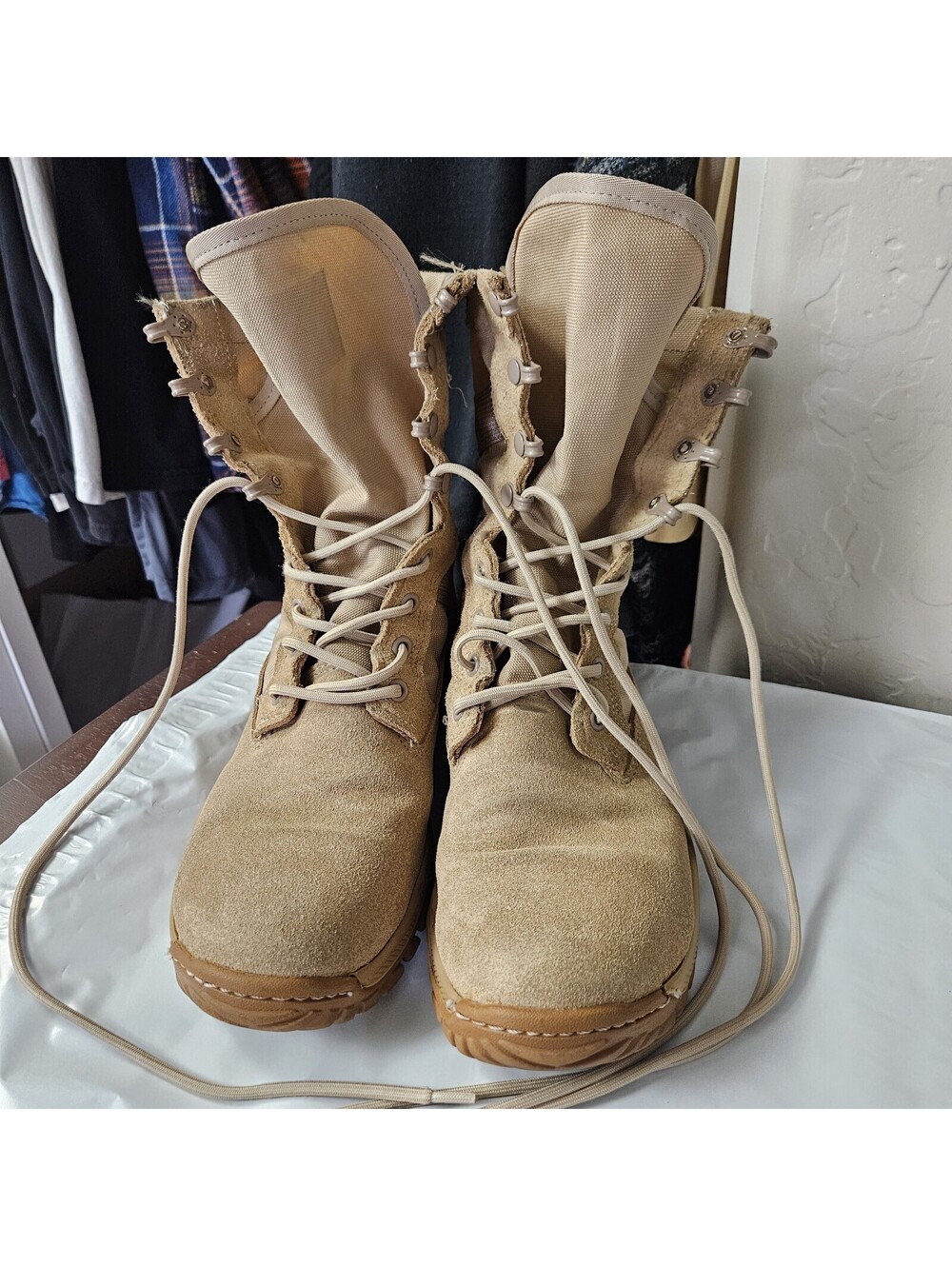 Belleville Flyweight C320 Ultra Light Assault Boots - Coyote Men 8.0